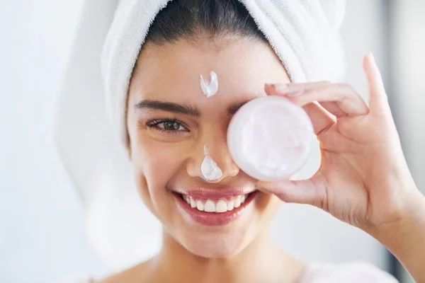 Melhores sabonetes para clarear manchas no rosto